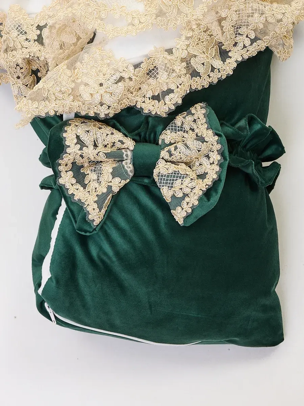 Конверт на выписку новорождённому зимний