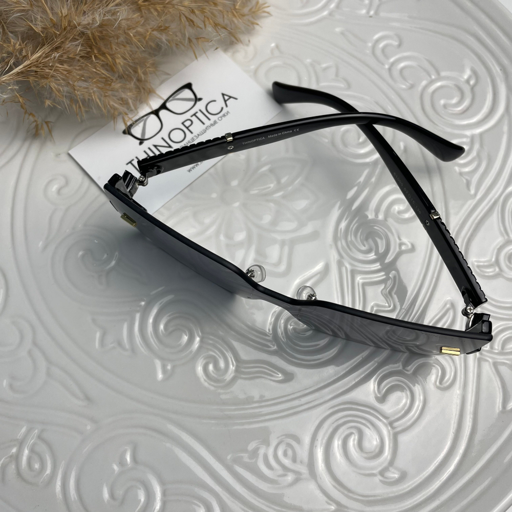 Солнцезащитные очки THINOPTICA 2022  61005