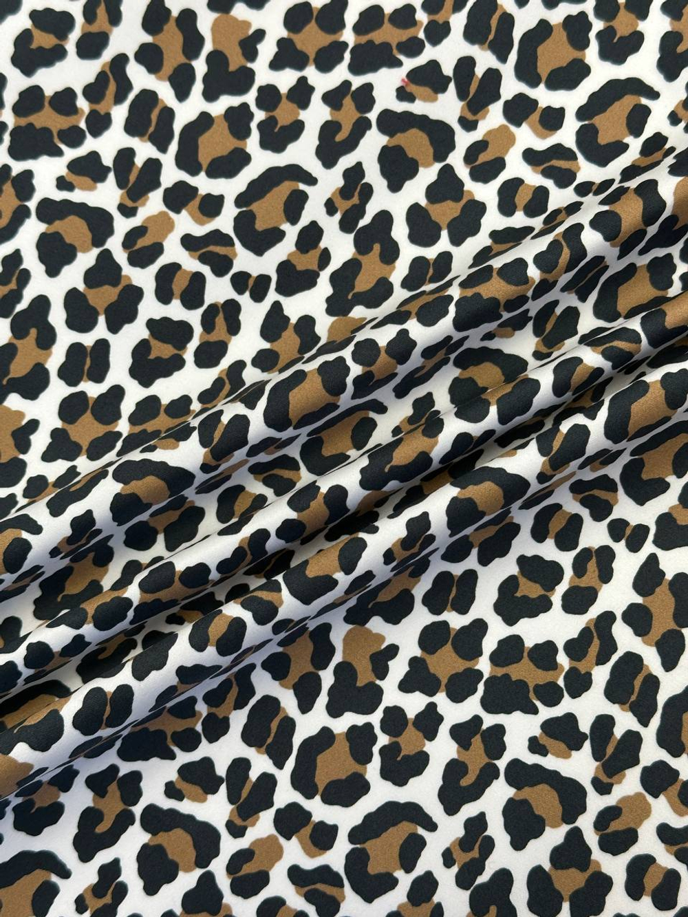 Хлопок с эластаном белый с черно-коричневым анималистичным принтом