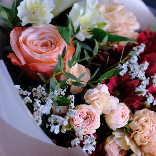 Купить Букет с пионовидными розами #638