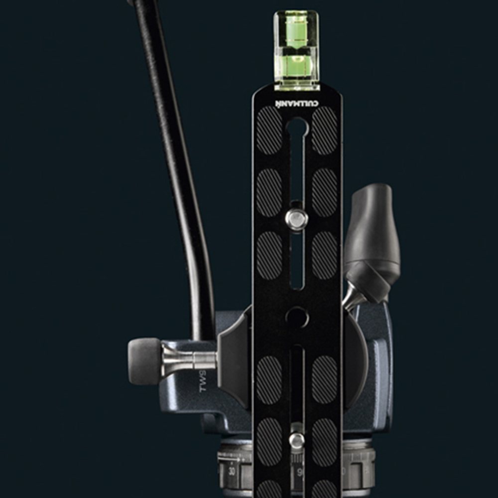 CULLMANN CROSS CX678. Водяной пузырьковый уровень