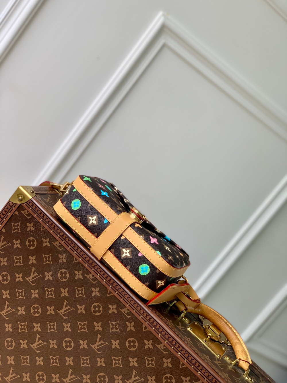 Louis Vuitton Envelope Messenger