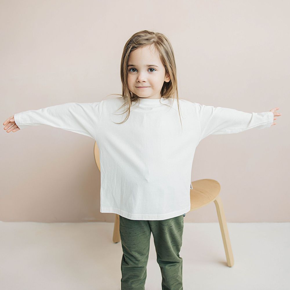 Лонгслив базовый "Молоко" с карманом