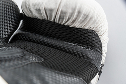 UFC PRO Performance Rush 14 Oz - белые