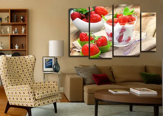 Модульная картина "Десерт клубника со сливками"
