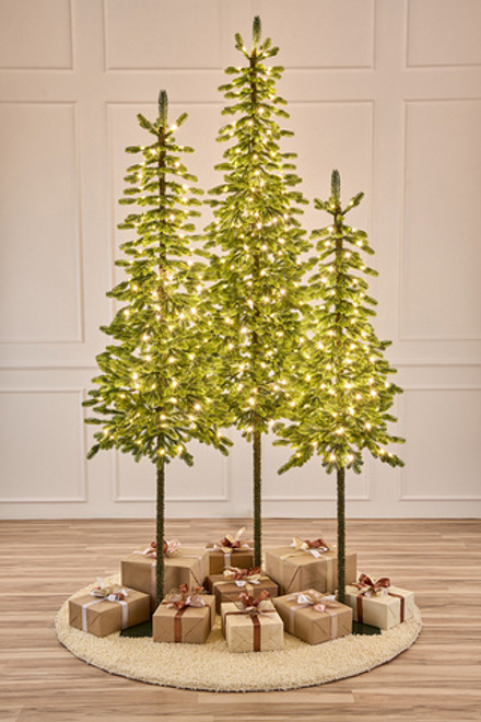 Ель искусственная с лампочкам Королева Тянь Шань