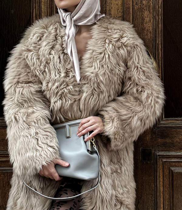 Дубленка двусторонняя Тиградо бежевая удлиненная