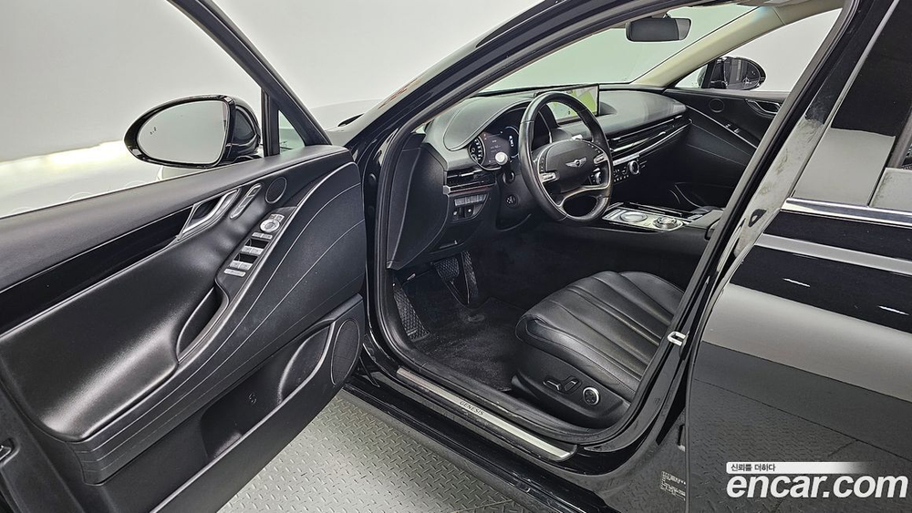 Genesis G80 (RG3) Бензин 2.5 Turbo 2WD (12.2020)