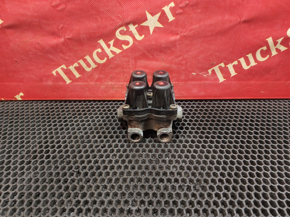 Кран защитный 4-х контурный