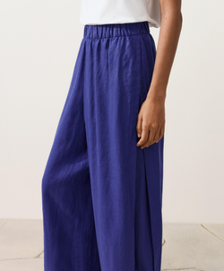 OYSHO Широкие брюки из 100% льна с боковой складкой, кобальтовый
