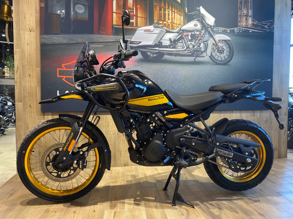 Royal Enfield Himalayan 450 Hanle Black (Premium)
