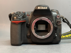 Nikon D300S 10.835 кадров