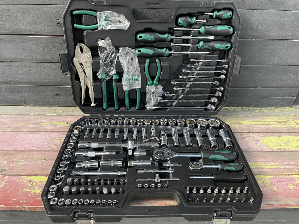 Набор (131 предмет) Автомобильный инструмент TOOLS 131 предмет