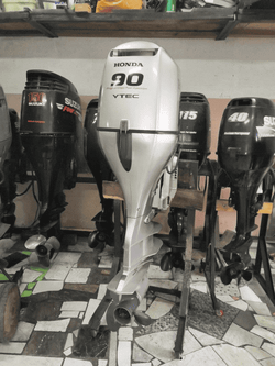 4х-тактный лодочный мотор HONDA BF 90 LRTU