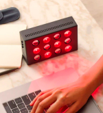 BON CHARGE Миниатюрный прибор для терапии Mini Red Light Therapy Device