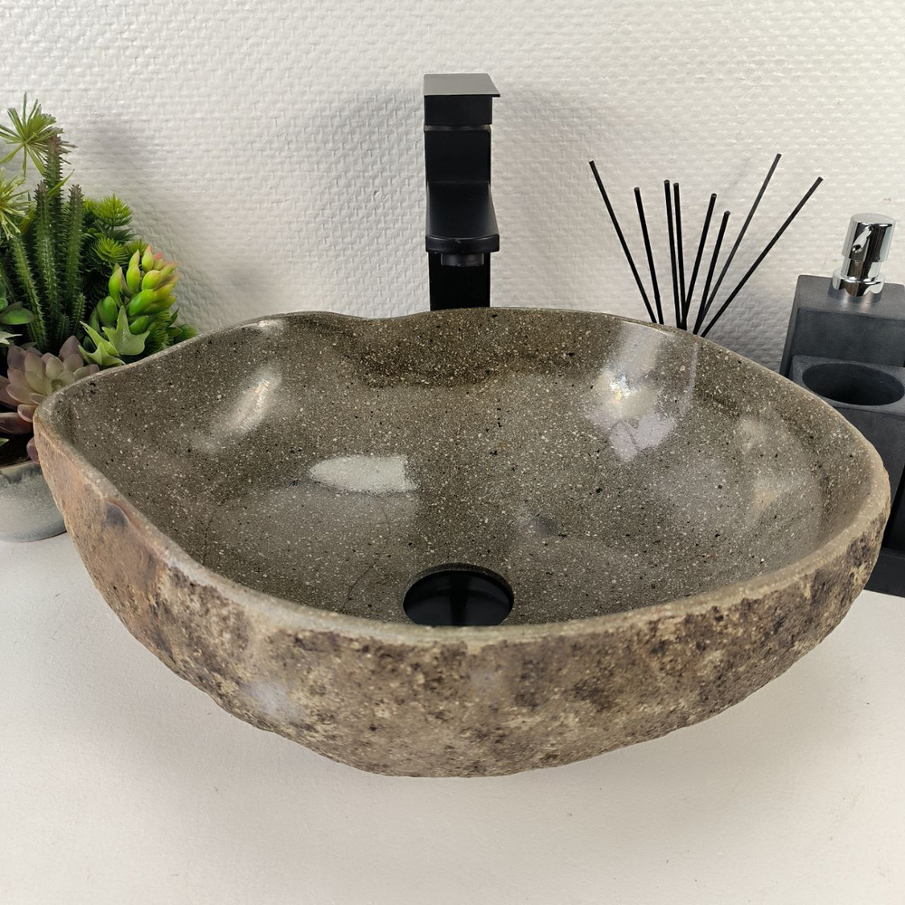 Раковина из речного камня RS-64909 45*34*15 0861