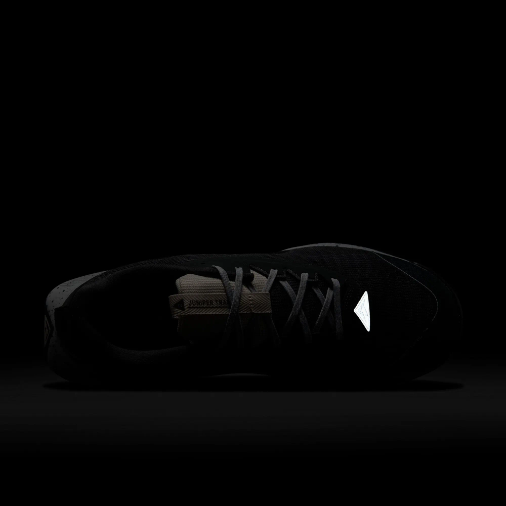 Кроссовки для бега Nike Juniper Trail 3 dark smoke grey/black/light orewood brown