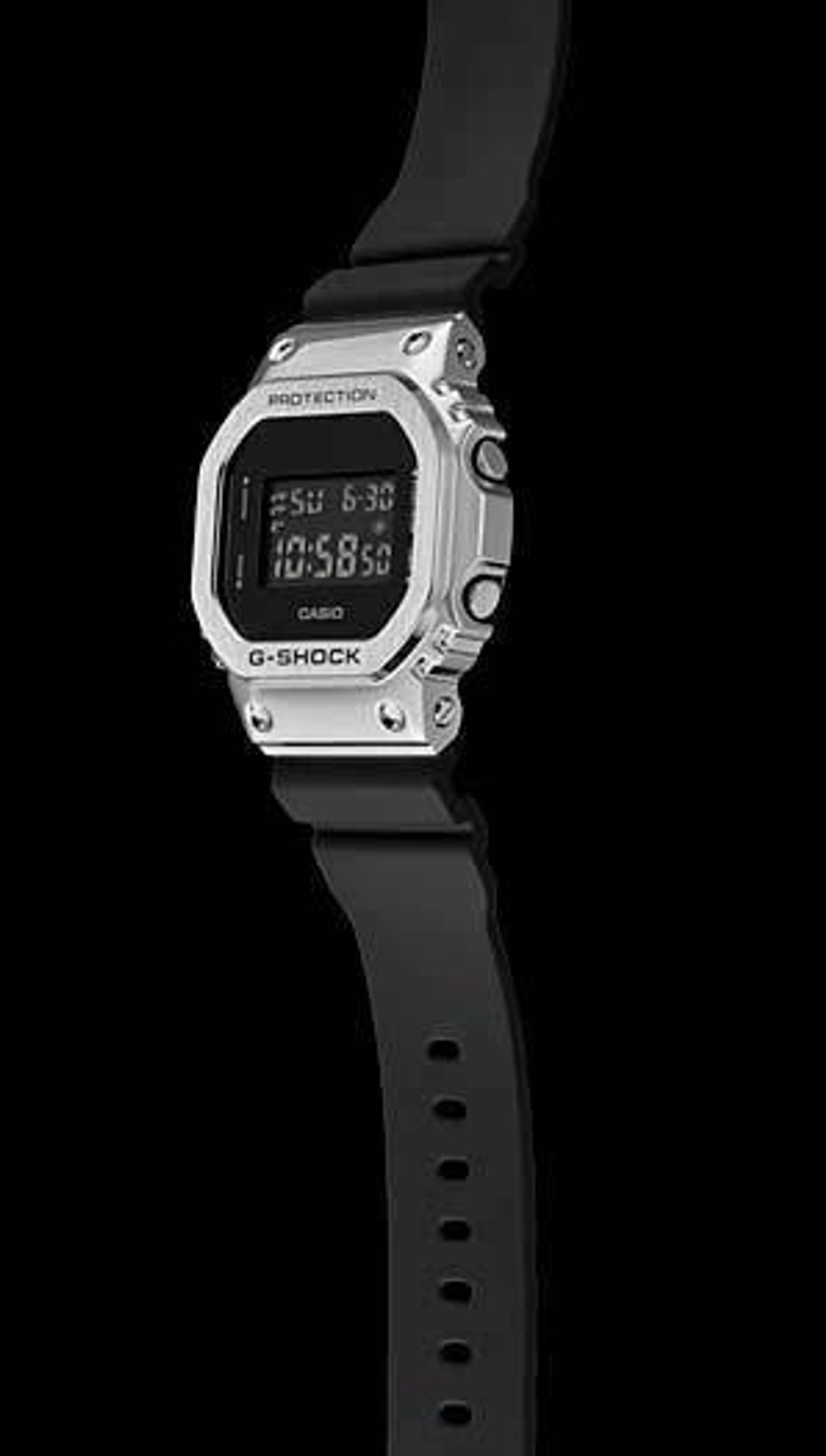 Японские наручные часы Casio G-SHOCK GM-5600-1ER с хронографом