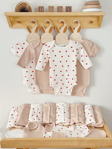 Комплект одежды из 20 предметов Сердечки red/Cream