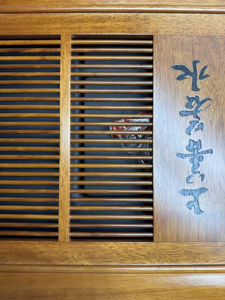 Доска с поддоном и сливом, дерево, 68/40 см