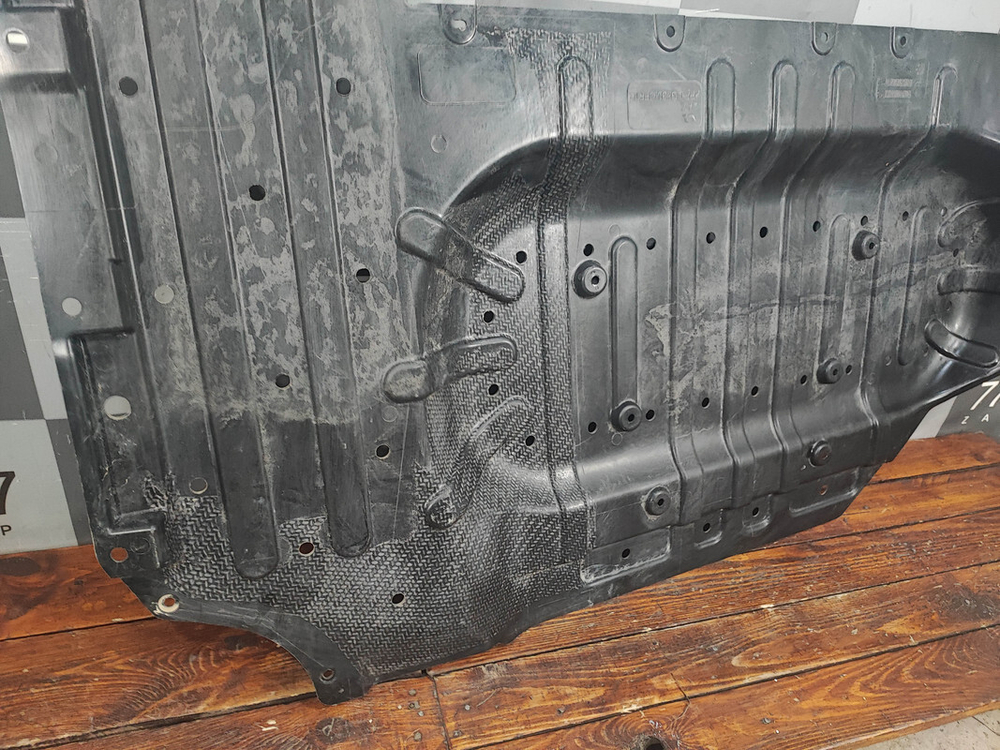 Защита пыльник днища LiXiang L9 22-нв Б/У Оригинал X0155040015