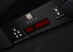Moon by Simaudio 340i D3PX Black — интегральный стереоусилитель премиум-класса