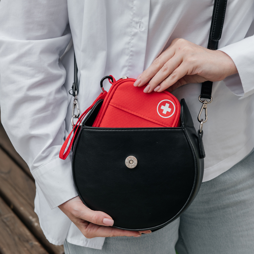 Аптечка карманная 14х11х3 (красная)