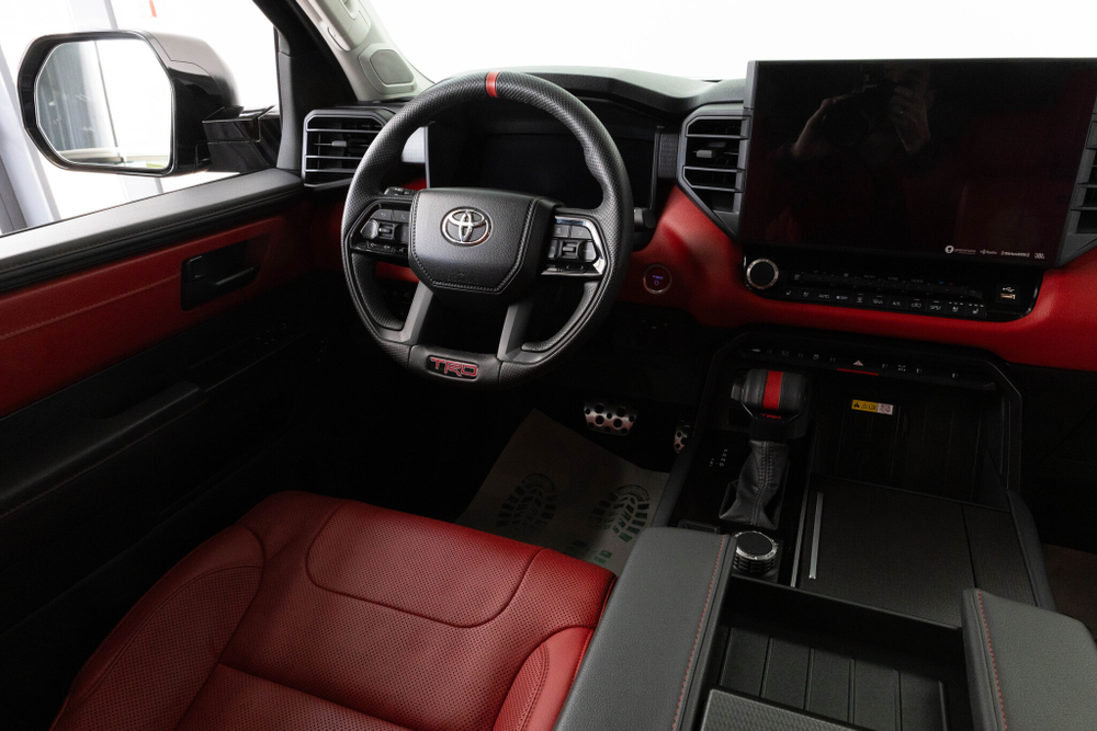 Toyota Sequoia, 2022 год