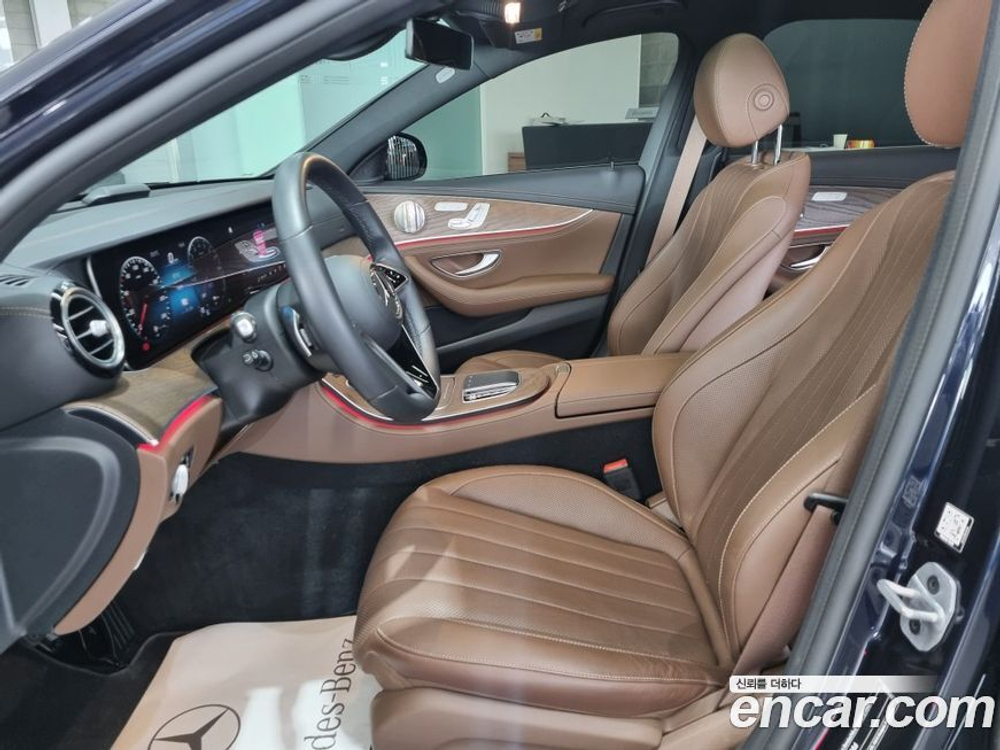 Mercedes-Benz E-Class W213 E300e 4MATIC Exclusive (12.2022)