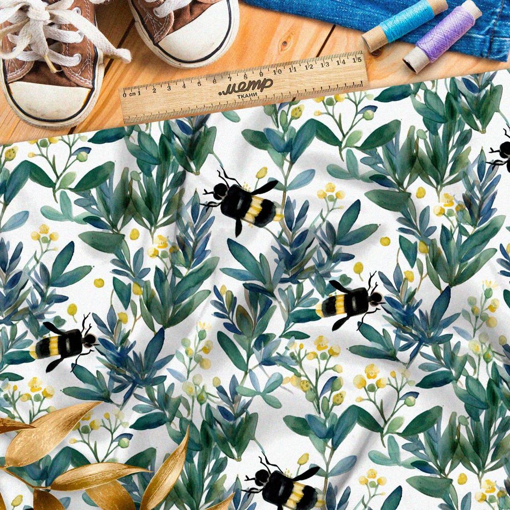 Ткань премиум бифлекс насекомые в зеленых веточках