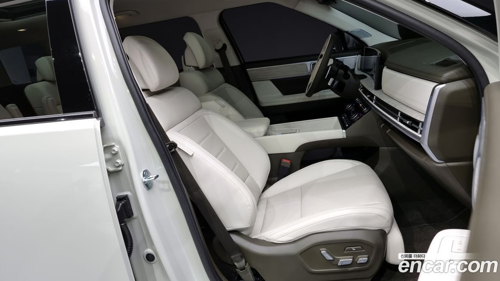 Hyundai Santa Fe (MX5) Бензин 2.5T 2WD (12.2023)