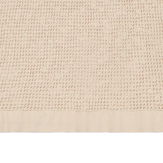 Полотенце банное из умягченной вафли кремового цвета из коллекции essential, 70x140 см