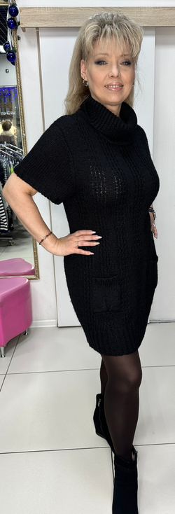 Черный джемпер-туника с короткими рукавами