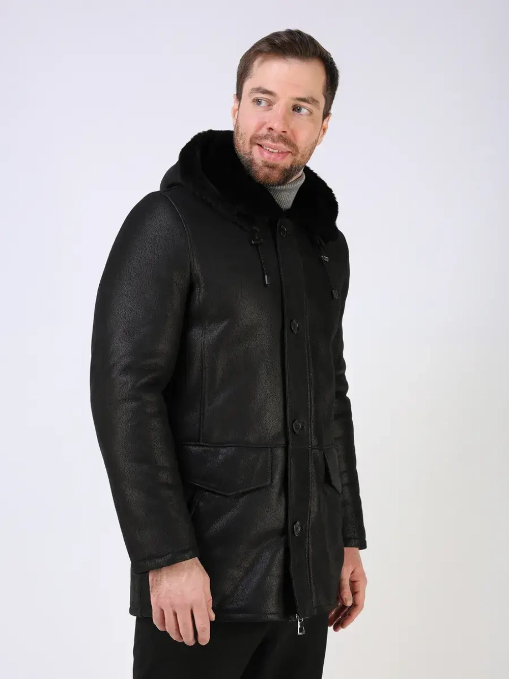 Дубленка зимняя натуральная с капюшоном