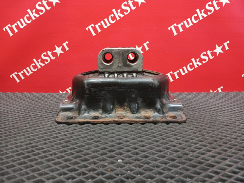 Подушка двигателя задняя