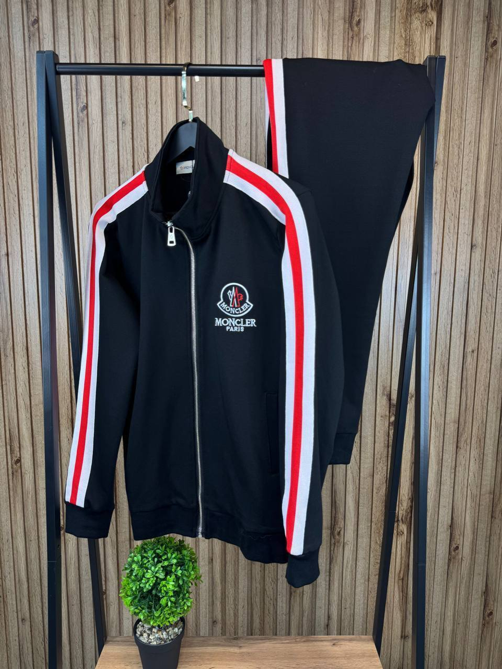 Спортивный костюм Moncler
