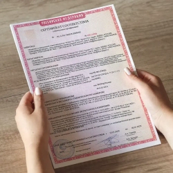 Обои флизелиновые 1.06. ASOZN-12, светло-бежевые, глянцевые однотонные без подгона, для кухни, гостиной, коридора, спальни, детской