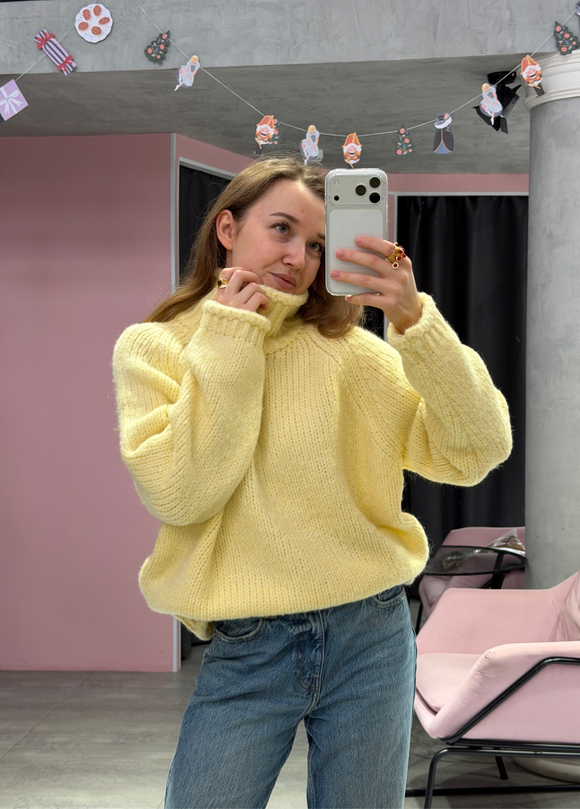 Свитер с горлом Candy сливочное масло