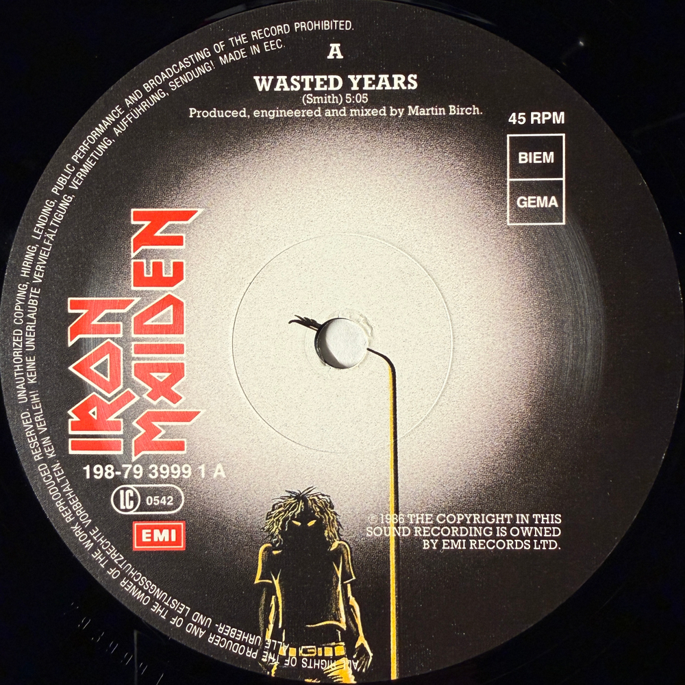 Iron Maiden ‎– Wasted Years · Stranger In A Strange Land (Европа 1990г.) 2 × Vinyl, 12", 45 RPM Т