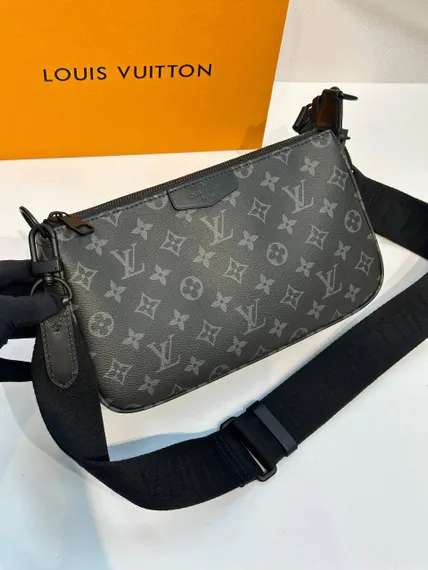 Сумка Louis Vuitton Pochette Accessoire XL