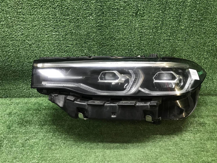 Фара левая BMW X7 G07 (2019-2022) LED
