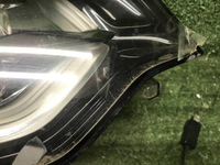 Битая Фара правая Land-Rover Discovery 5 16-21 LED