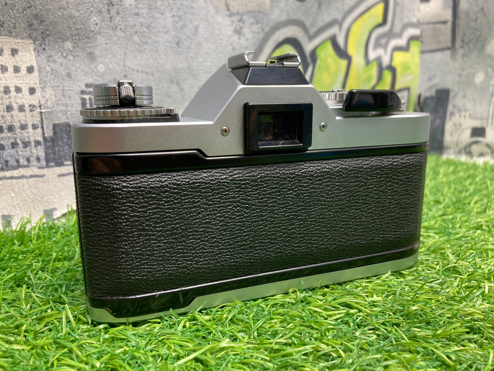 Canon AV-1 kit Canon FD 50mm 1.8