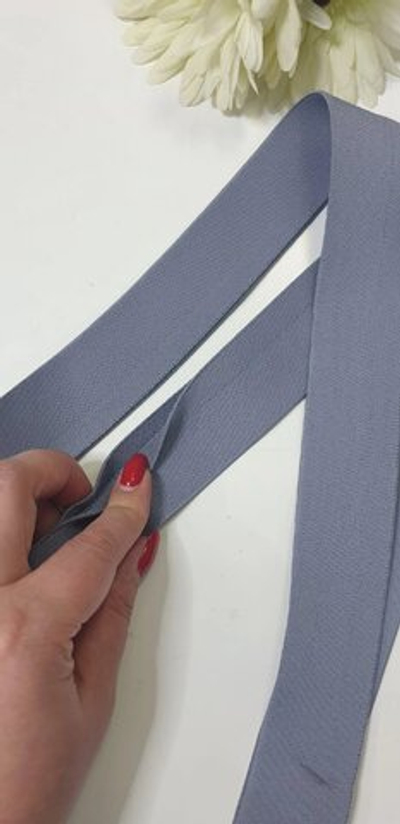 СЕРАЯ резинка с двойным краем 4см