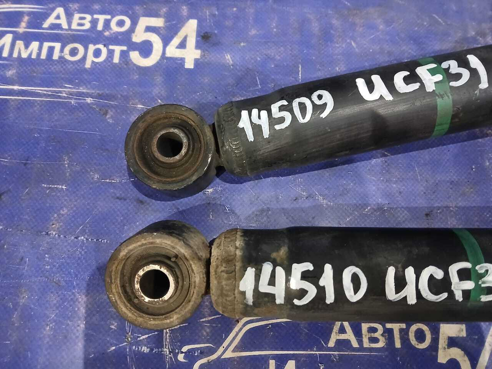 Стойка передняя правая TOYOTA CELSIOR 2000-2006