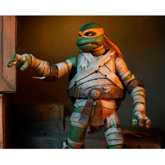 Фигурка UMxTMNT Scale Action Fig - Ultimate Michelangelo Mummy / Фигурка по мотивам франшизы "Черепашки-ниндзя", Микеланджело