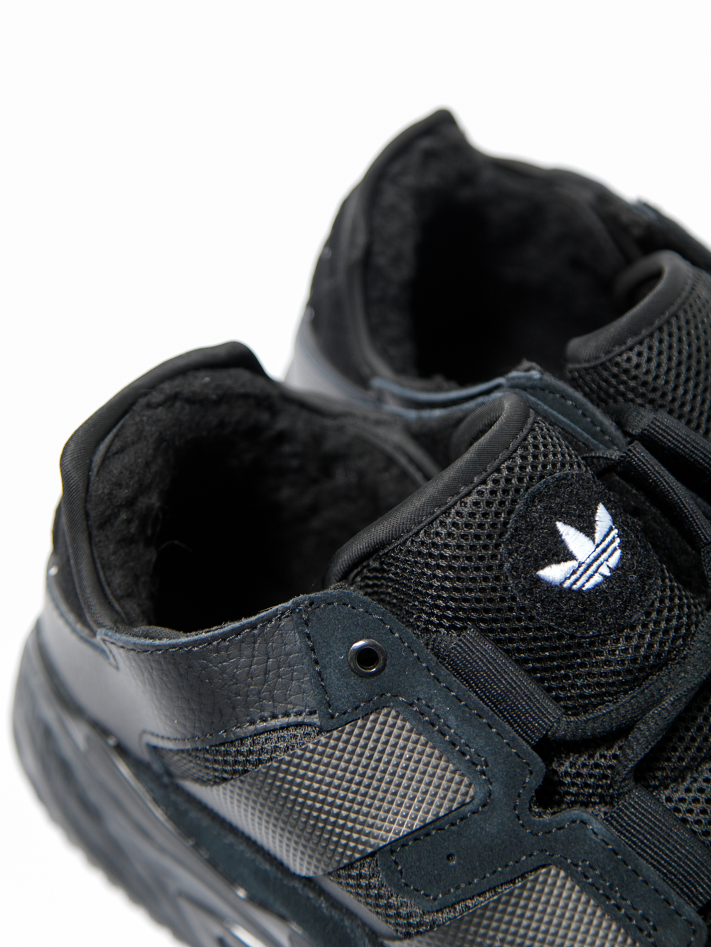 Кроссовки ADIDAS NITEBALL на меху (чёрн.)