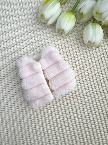 Короткая жилетка розовая для куклы Paola Reina 32-34 см