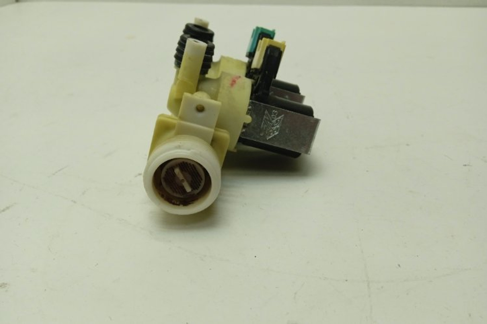 IWSC5105 кт130 Клапан подачи воды для стиральной машины Indesit IWSC5105 б/у