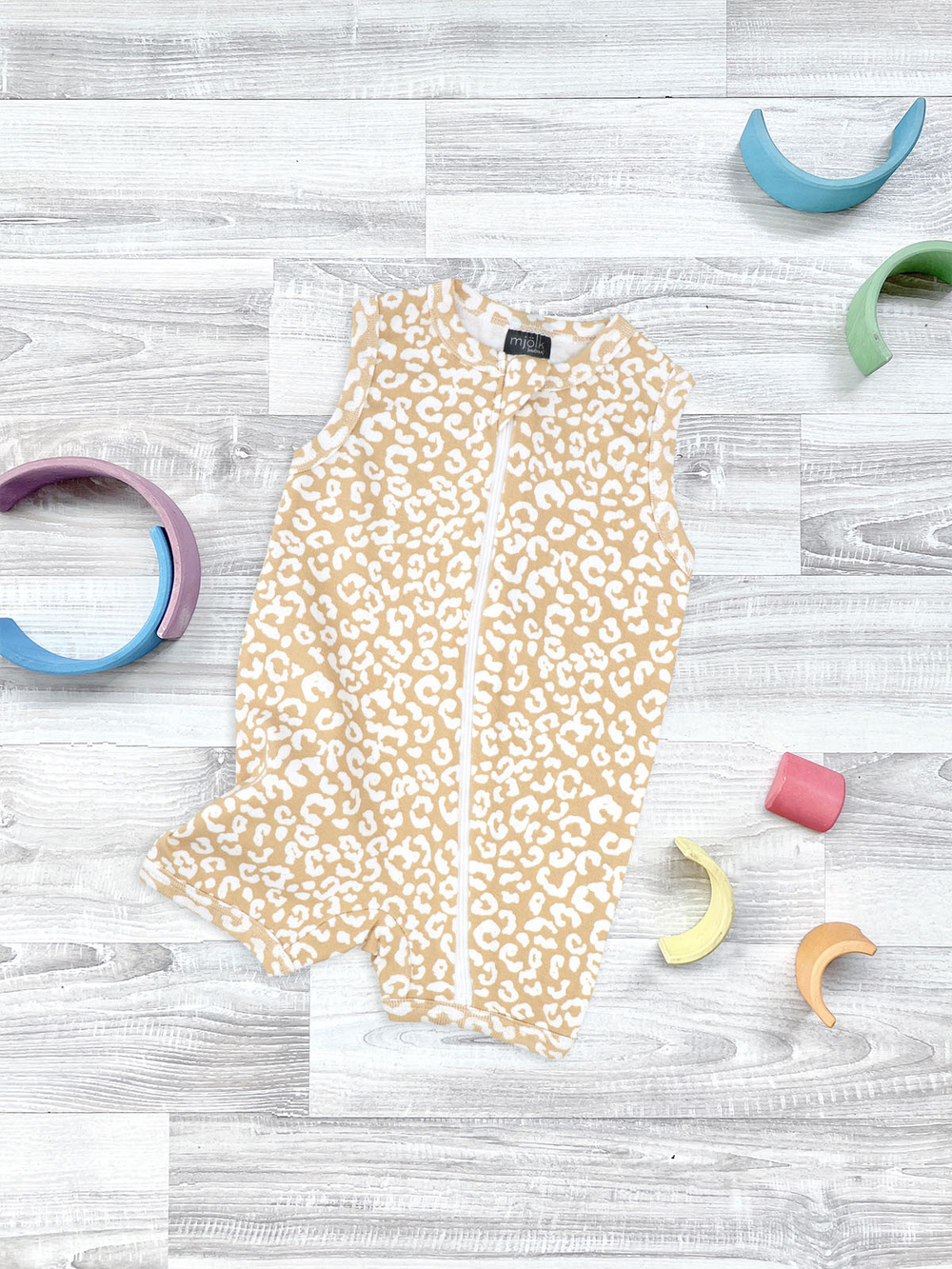 Песочник без рукавов Mjölk Sleep and Play Sand Leopard